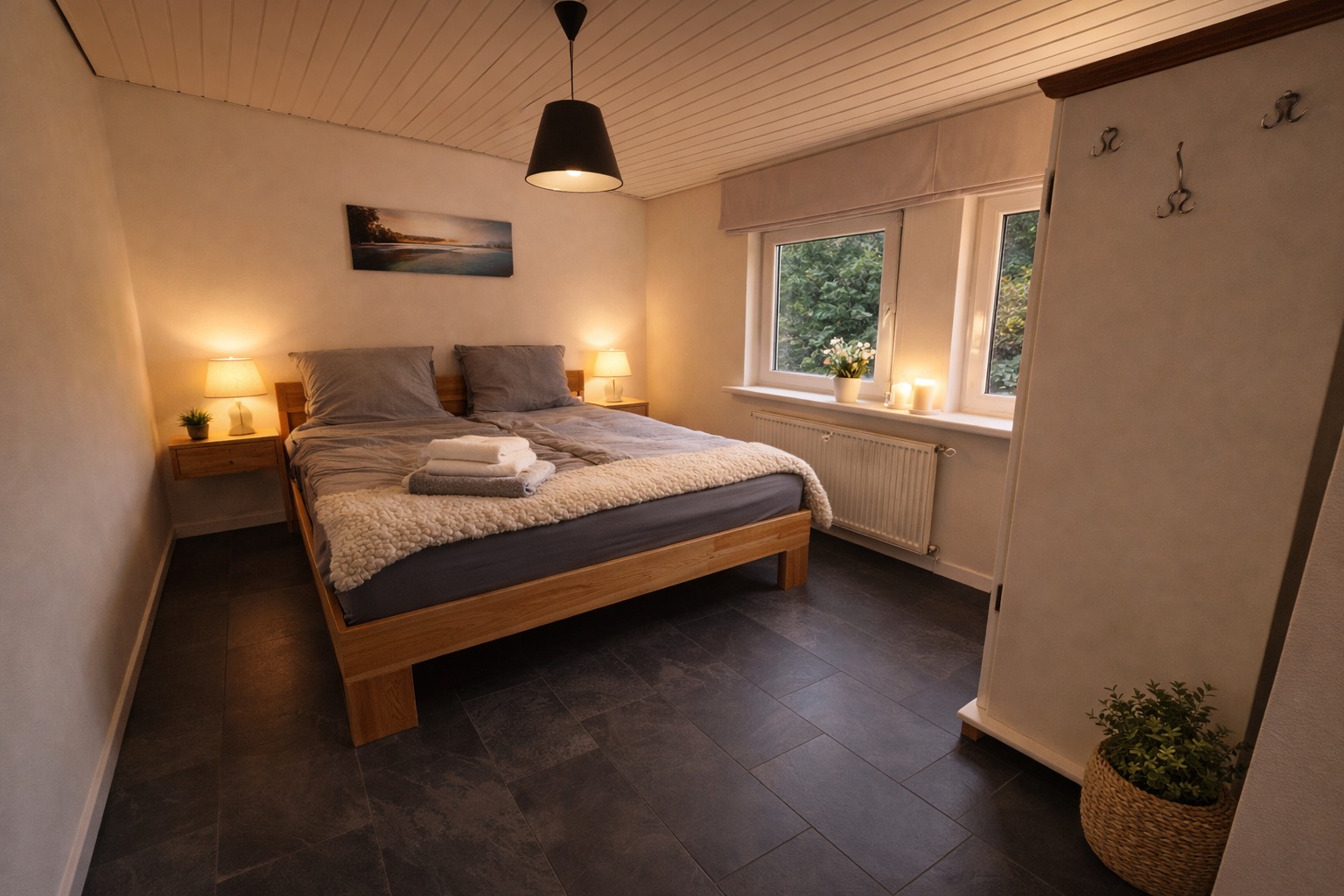 Spike: Schlafzimmer